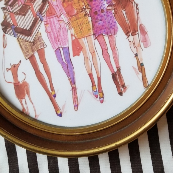 ❗Authentic Henri Bendel Girls Store Display Art on Gold Oval Ornate Frame❗ - Picture 3 of 4